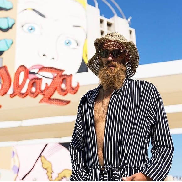 ▪️GOODS MFG CO▪️California Robe - Picture 2 of 7